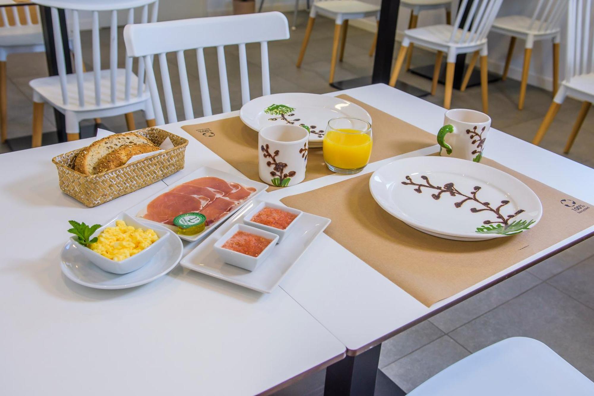 Hostal La Isla Carboneras Eksteriør bilde